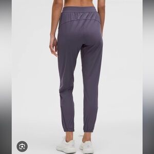 lululemon athletica High-Rise Jogger